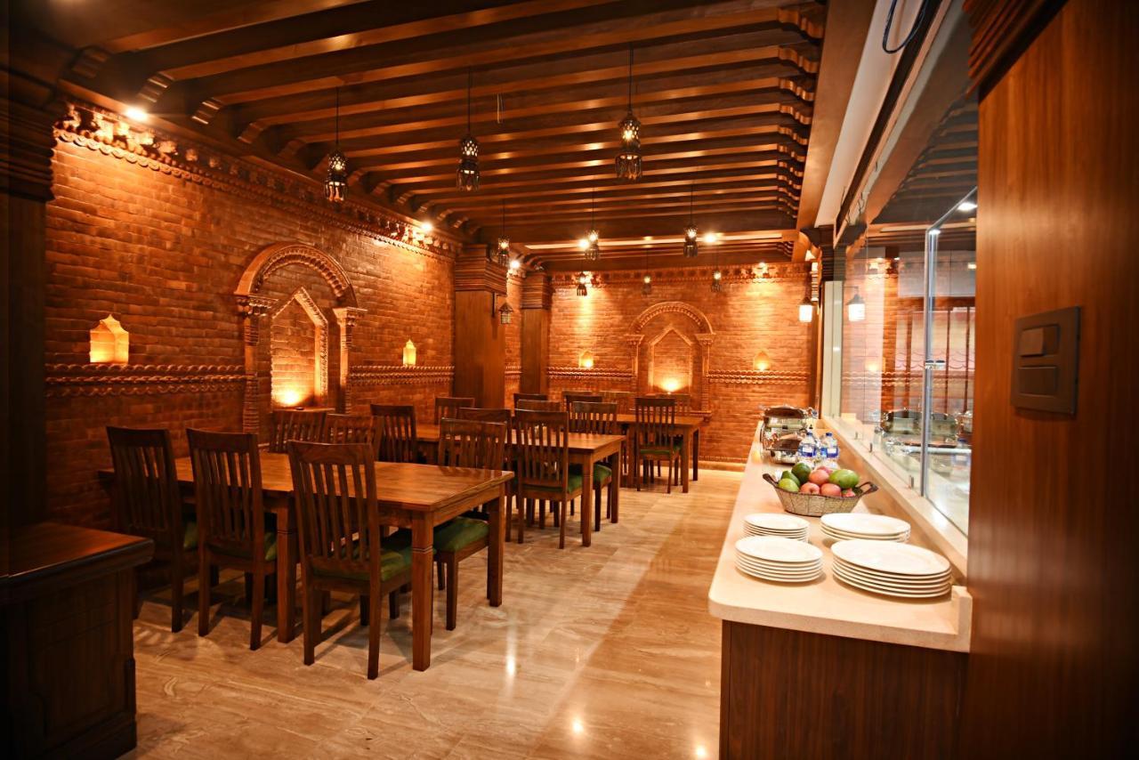 Everest Boutique Hotel Катманду Экстерьер фото